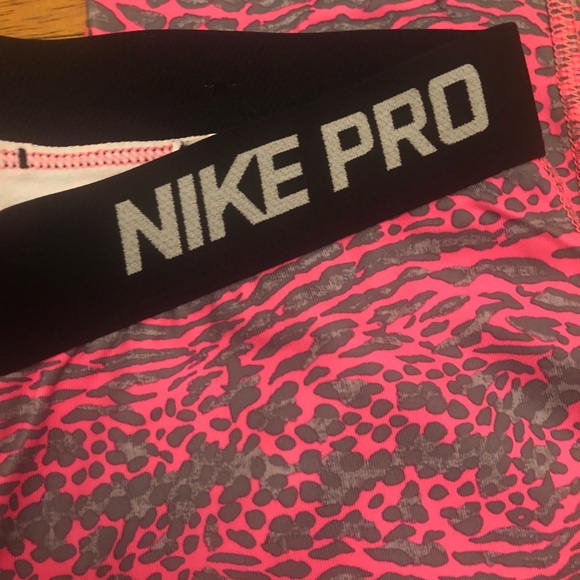 Nike Pro zebra print leggings very good cond XL - Picture 5 of 7